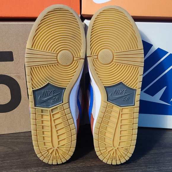 Nike SB Dunk Low 'Dusty Peach' Corduroy Size 10 - Picture 14 of 16